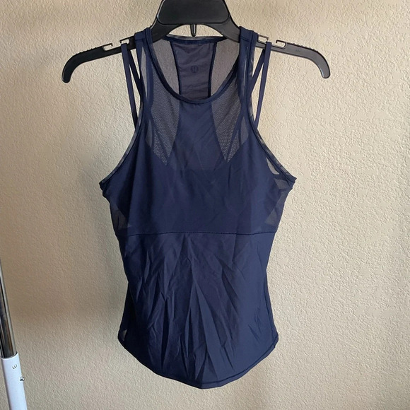 lululemon athletica Tops - Lululemon Womens Fresh In Mesh Racerback Tank Top With Bra‎ Size 4- Navy Blue